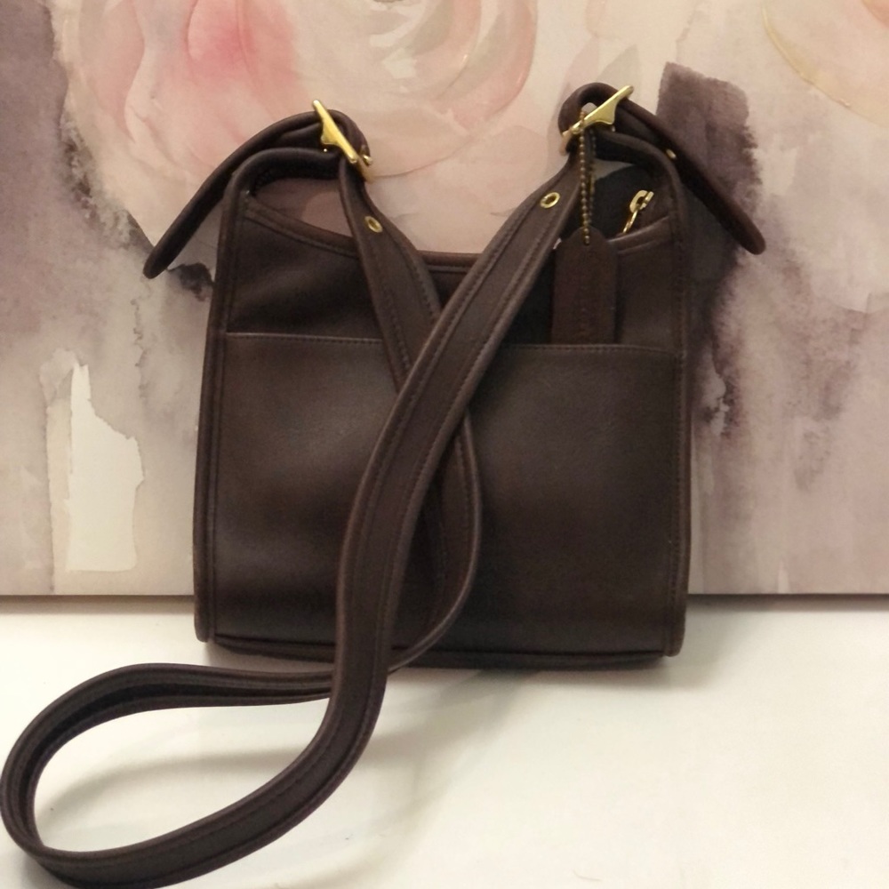 ! Coach vintage brown leather legacy zip bag 9997